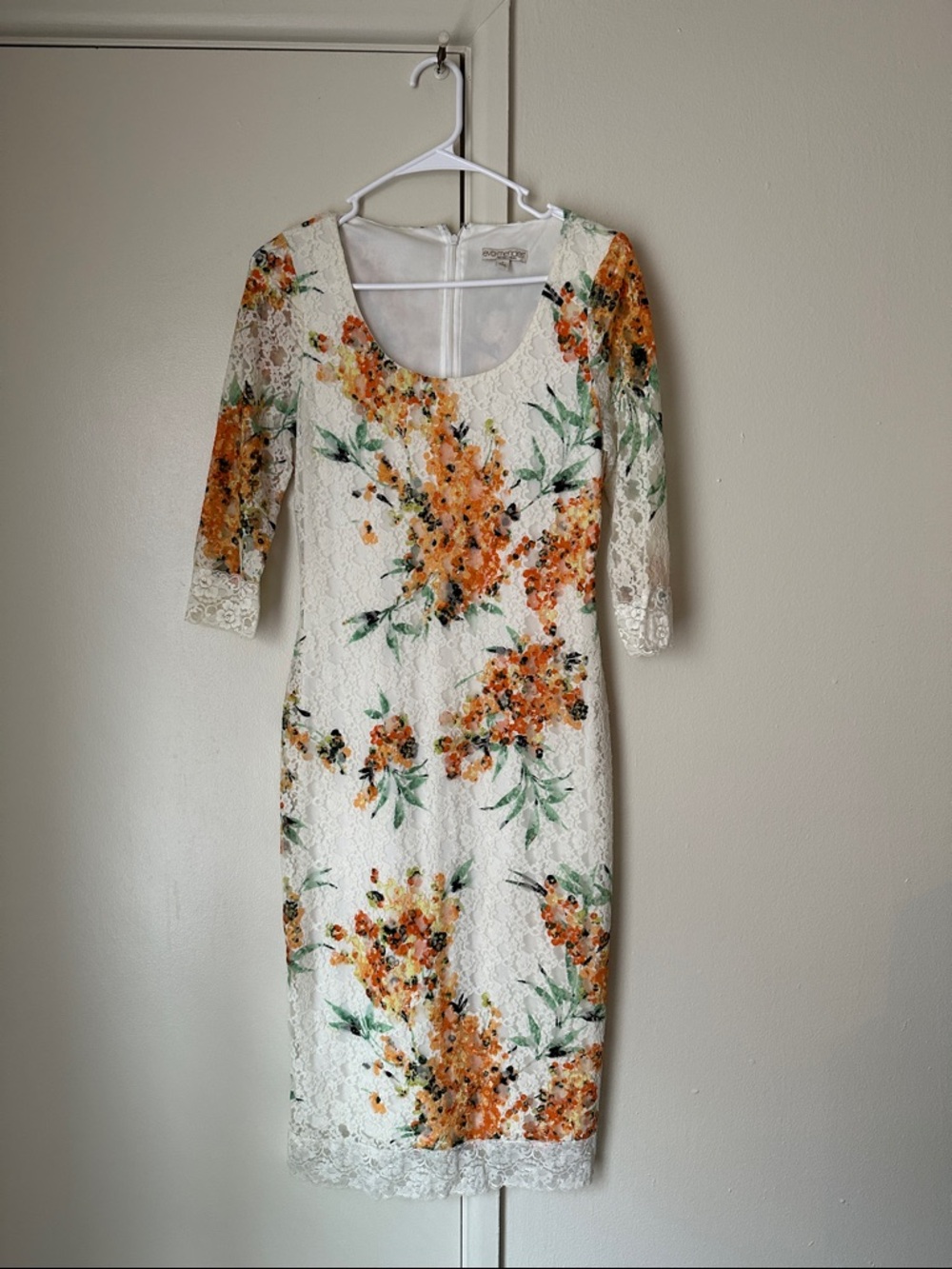 Lace Floral Scoop-Neck Midi Dress in White and Orange